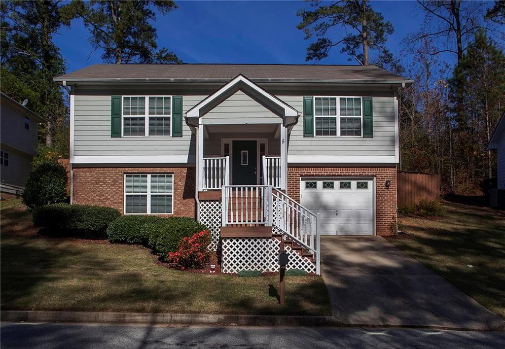 3 bedroom, 1,869 sq ft single family residence sold at 2750 Silver Hill Terrace, Atlanta, GA 30316