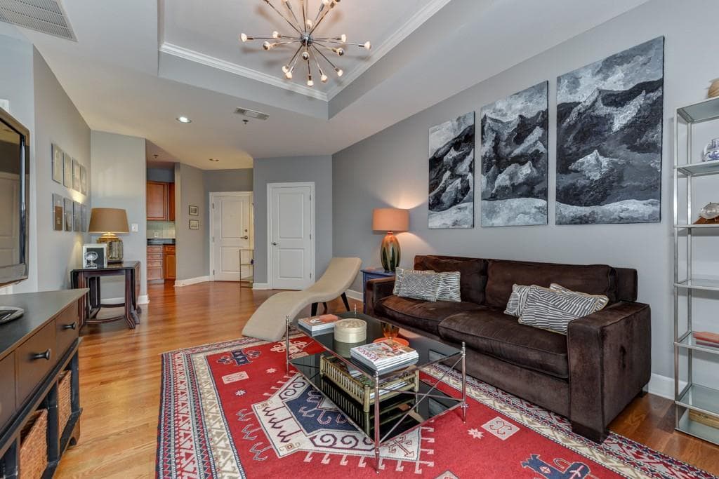 1 bedroom condominium sold at 325 E Paces Ferry Road 1509, Atlanta, GA 30305