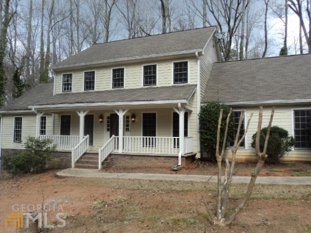 4 bedroom, 2,800 sq ft single family residence sold at 4360 Inns Brook Drive, Snellville, GA 30039