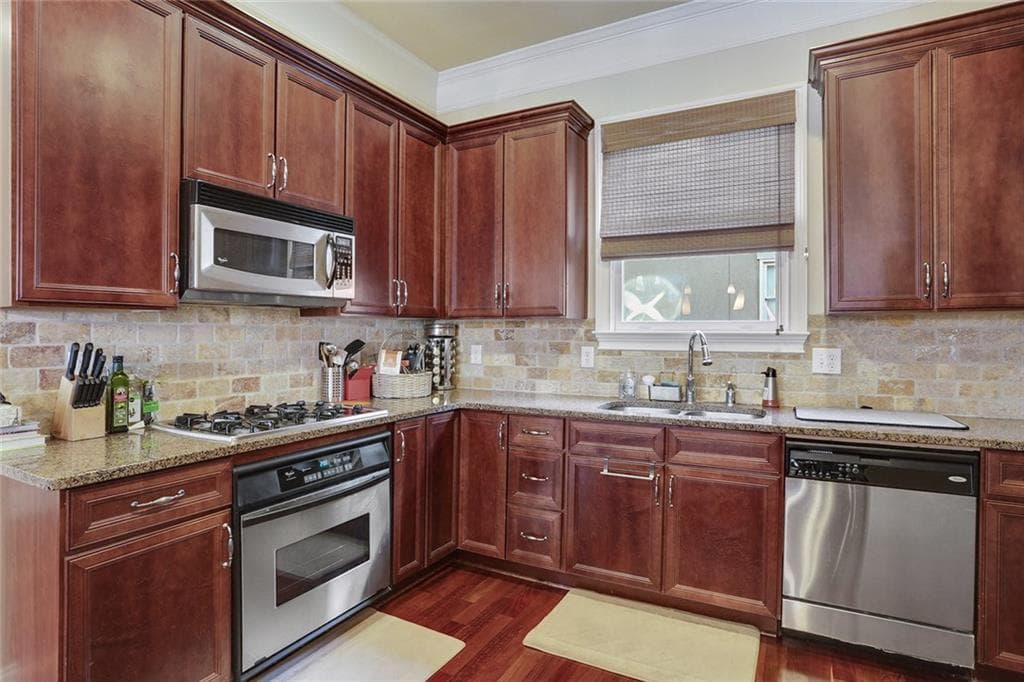 2 bedroom, 2,688 sq ft townhouse sold at 700 Piedmont Avenue 2, Atlanta, GA 30308