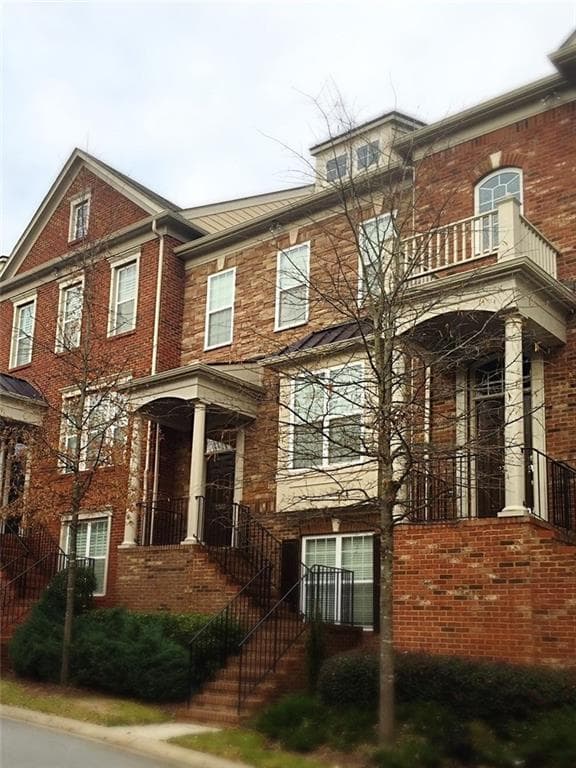 3 bedroom, 1,512 sq ft townhouse sold at 2307 Limehurst Drive 2307, Atlanta, GA 30319