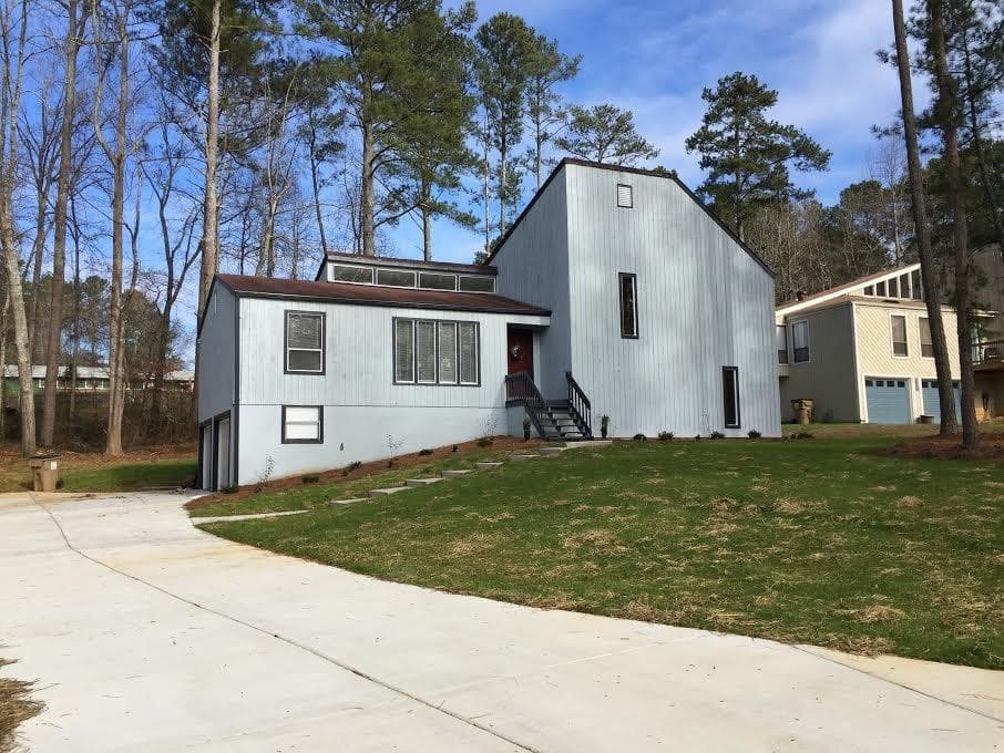 4 bedroom, 1,985 sq ft single family residence sold at 2990 Creek Park Drive, Marietta, GA 30062