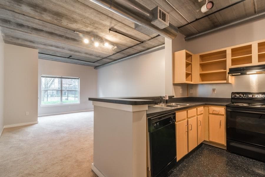 1 bedroom, 775 sq ft condominium sold at 800 Peachtree Street 1115, Atlanta, GA 30308