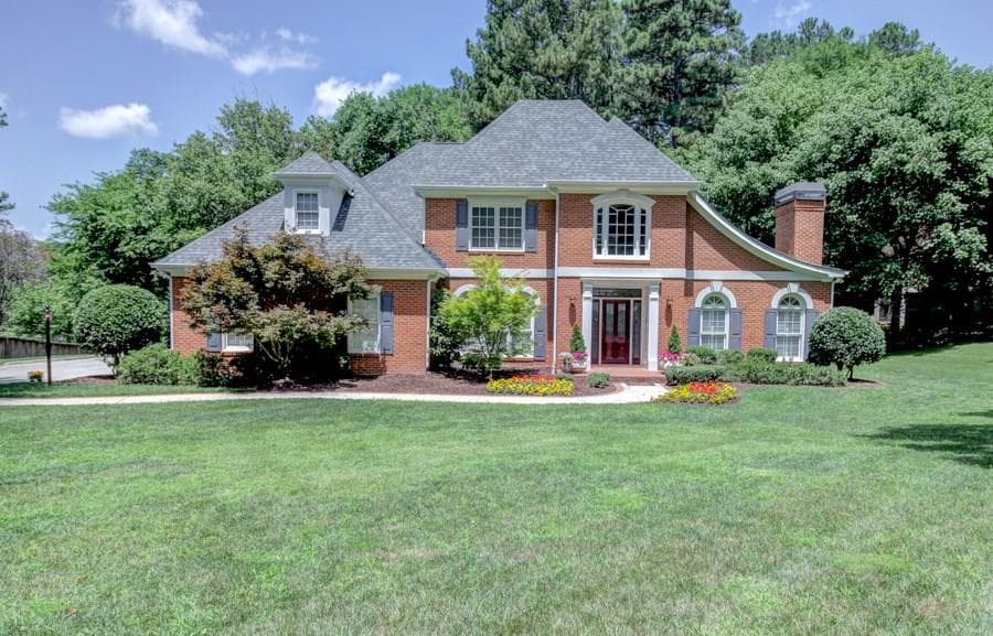 5 bedroom, 6,300 sq ft single family residence sold at 2212 Tristan Circle, Atlanta, GA 30345