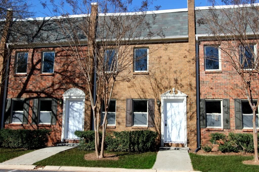 2 bedroom, 1,090 sq ft townhouse sold at 265 Winding River Drive F, Sandy Springs, GA 30350