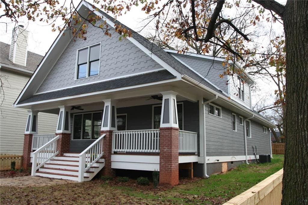 4 bedroom, 2,500 sq ft single family residence sold at 1693 Hosea Williams Drive, Atlanta, GA 30317