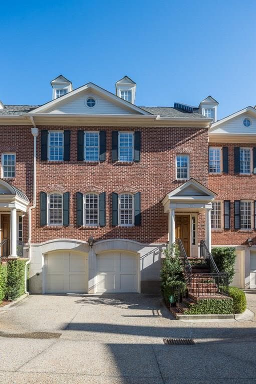 4 bedroom, 4,250 sq ft townhouse sold at 2824 Rumson Court 14, Atlanta, GA 30305