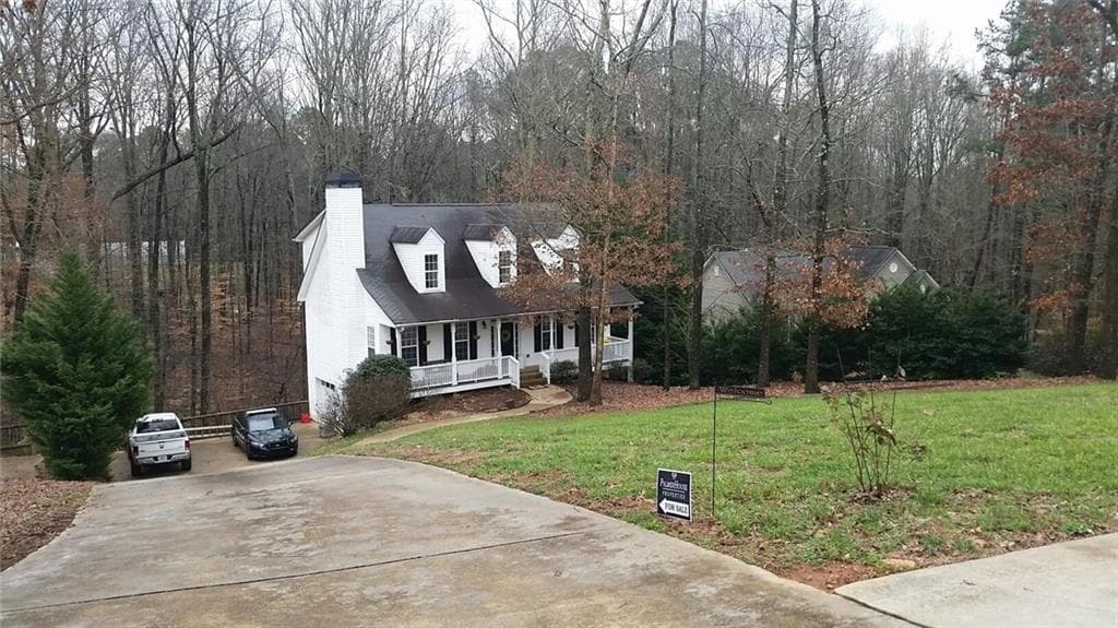 3 bedroom single family residence sold at 10283 Freehome Highway, Canton, GA 30115