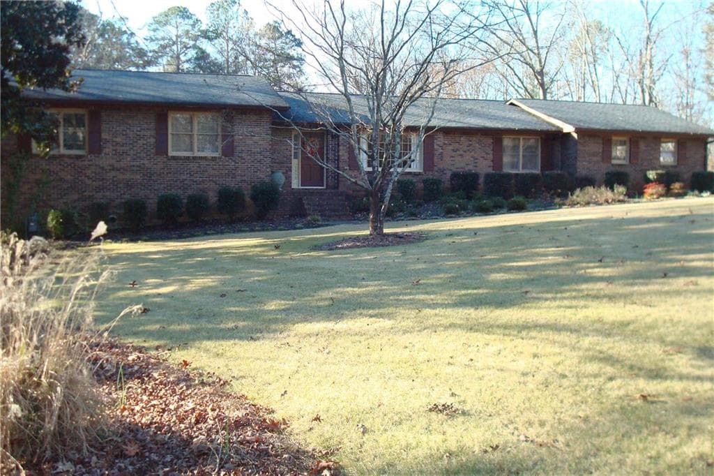 3 bedroom single family residence sold at 1358 Killian Road, Canton, GA 30114