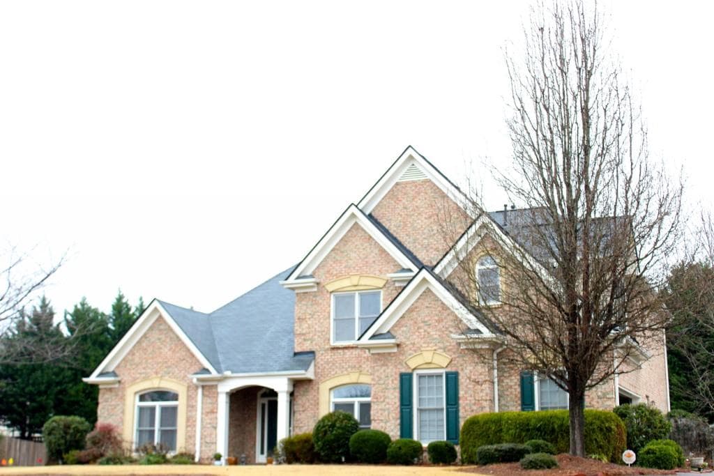 5 bedroom, 3,142 sq ft single family residence sold at 7120 Grassmoor Grange Way, Cumming, GA 30040