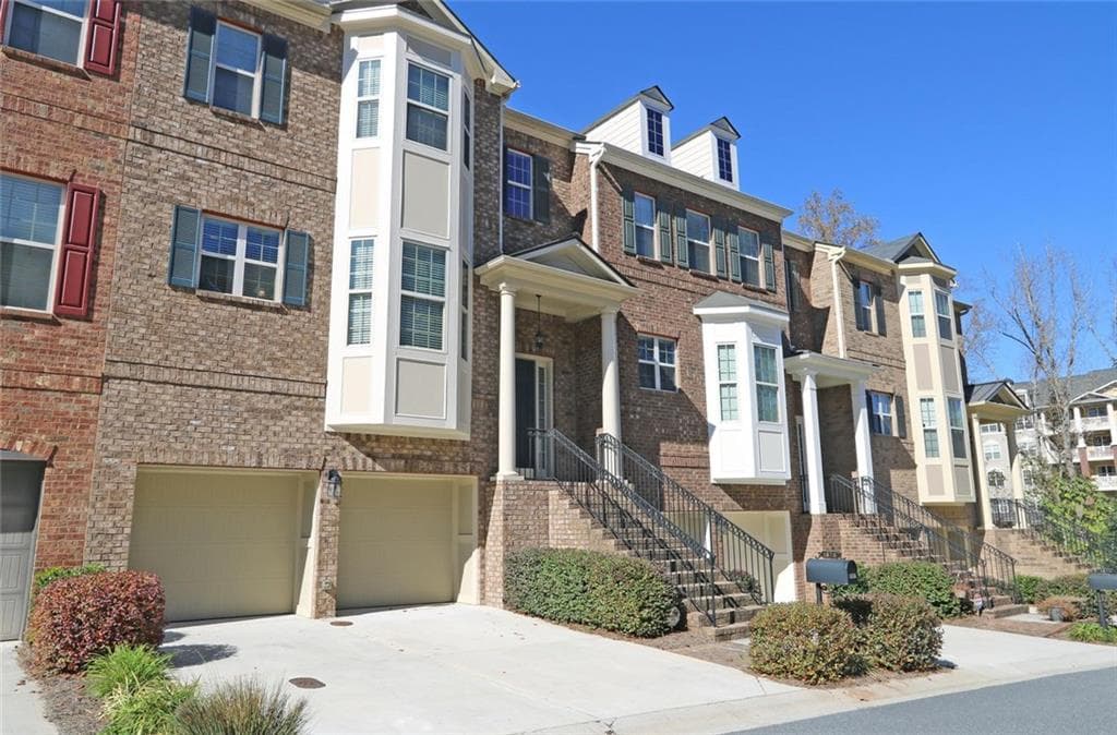 3 bedroom, 3,626 sq ft townhouse sold at 1876 Cedar Glenn Way, Atlanta, GA 30339