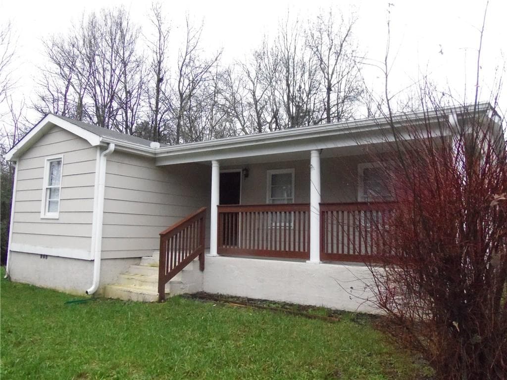 4 bedroom, 1,582 sq ft single family residence sold at 1095 S. Burnt Hickory Road, Douglasville, GA 30134