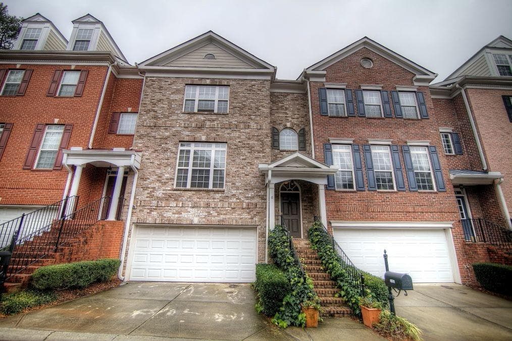 4 bedroom, 2,304 sq ft townhouse sold at 1870 Greystone Oaks Way, Atlanta, GA 30345