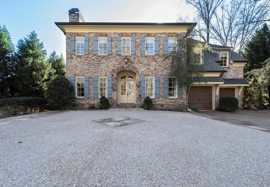 6 bedroom, 7,819 sq ft single family residence sold at 1436 Peachtree Battle Avenue, Atlanta, GA 30327