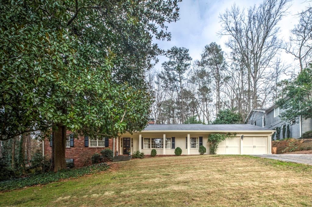 4 bedroom, 2,174 sq ft single family residence sold at 3271 Pinestream Road, Atlanta, GA 30327