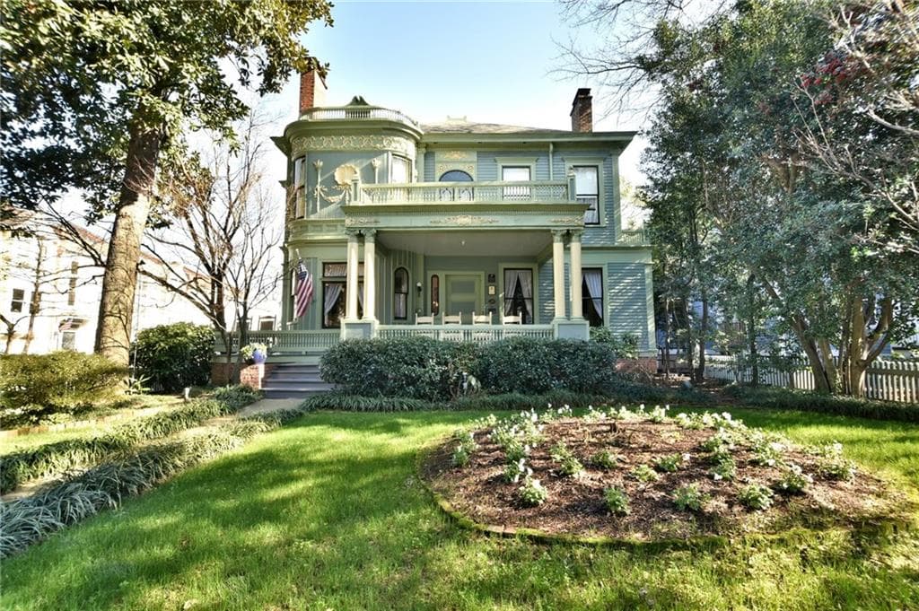 6 bedroom, 6,214 sq ft single family residence sold at 821 Piedmont Avenue, Atlanta, GA 30308