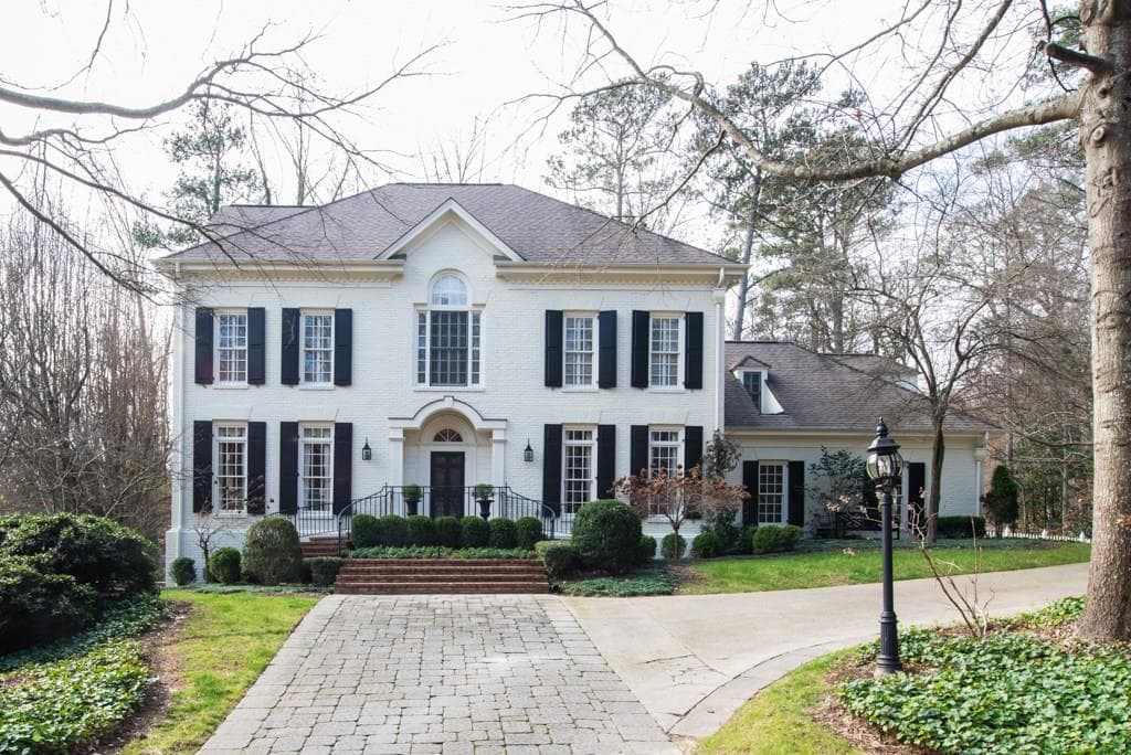 6 bedroom single family residence sold at 20 Abington Court, Atlanta, GA 30327