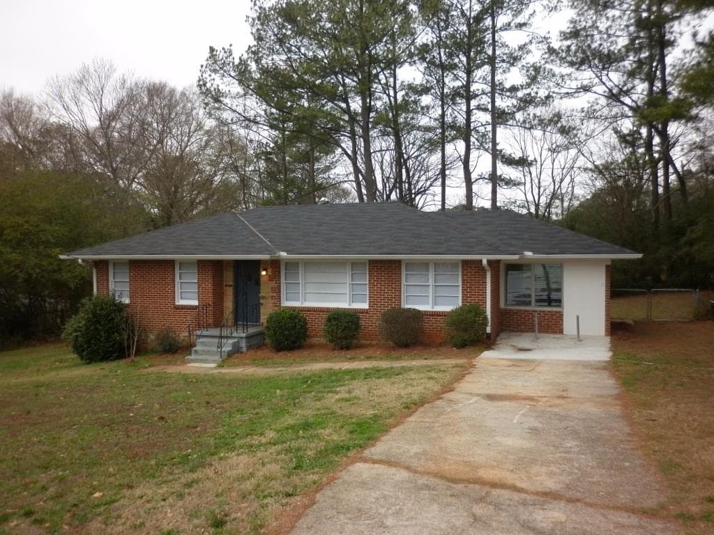 3 bedroom, 1,376 sq ft single family residence sold at 2406 Tilson Road, Decatur, GA 30032