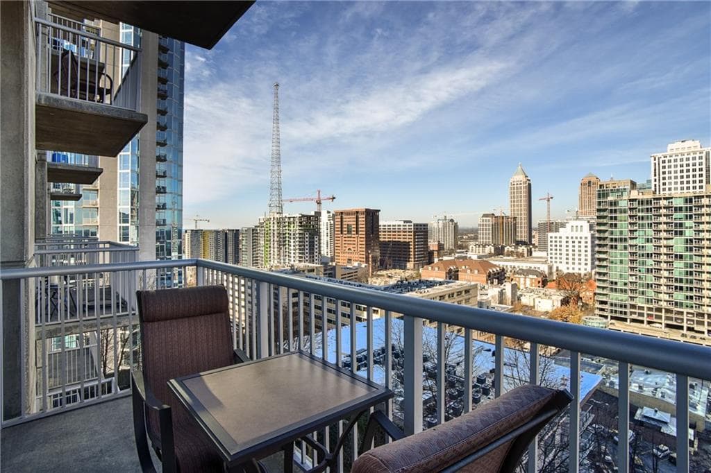 2 bedroom, 861 sq ft condominium sold at 855 Peachtree Street 1510, Atlanta, GA 30308