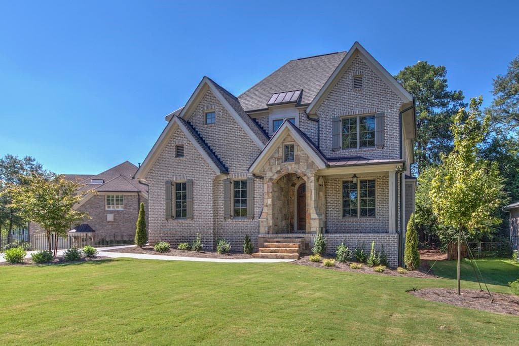 6 bedroom single family residence sold at 3046 Westminster Circle, Atlanta, GA 30327