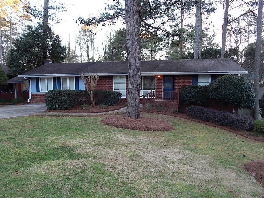 3 bedroom, 1,504 sq ft single family residence sold at 3720 Ashwood Drive, Smyrna, GA 30080
