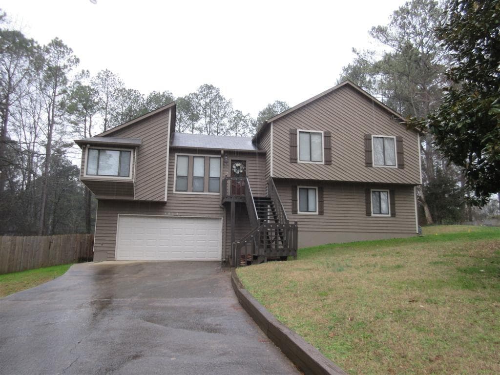 4 bedroom single family residence sold at 4019 Thames Drive, Kennesaw, GA 30144