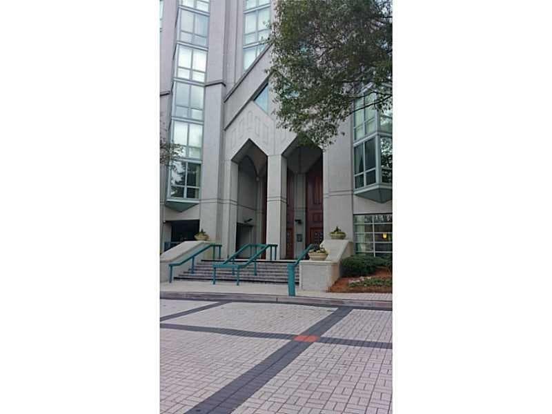 1 bedroom, 783 sq ft condominium sold at 2870 Pharr Court South 1702, Atlanta, GA 30305
