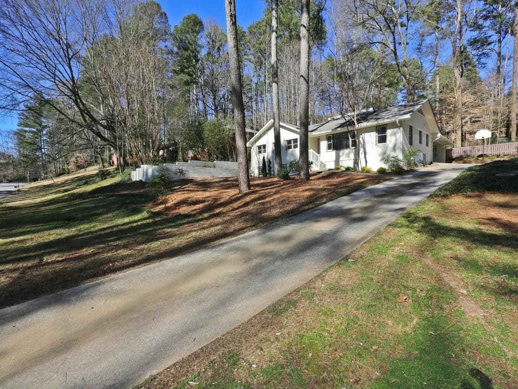 3 bedroom, 2,175 sq ft single family residence sold at 2411 Nancy Lane, Atlanta, GA 30345