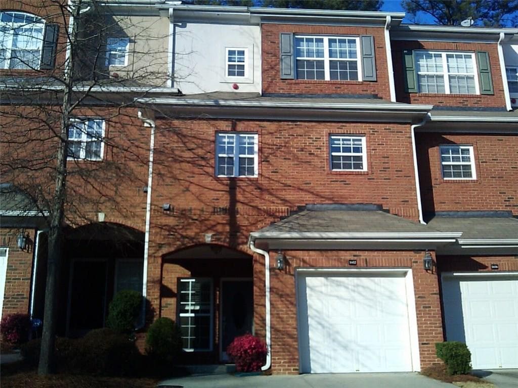 1602 Chateau Club, Dunwoody, GA 30338 — most recent listing photo