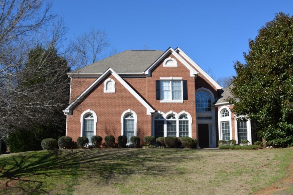 4 bedroom, 2,668 sq ft single family residence sold at 4105 Berkeley View Drive, Berkeley Lake, GA 30096