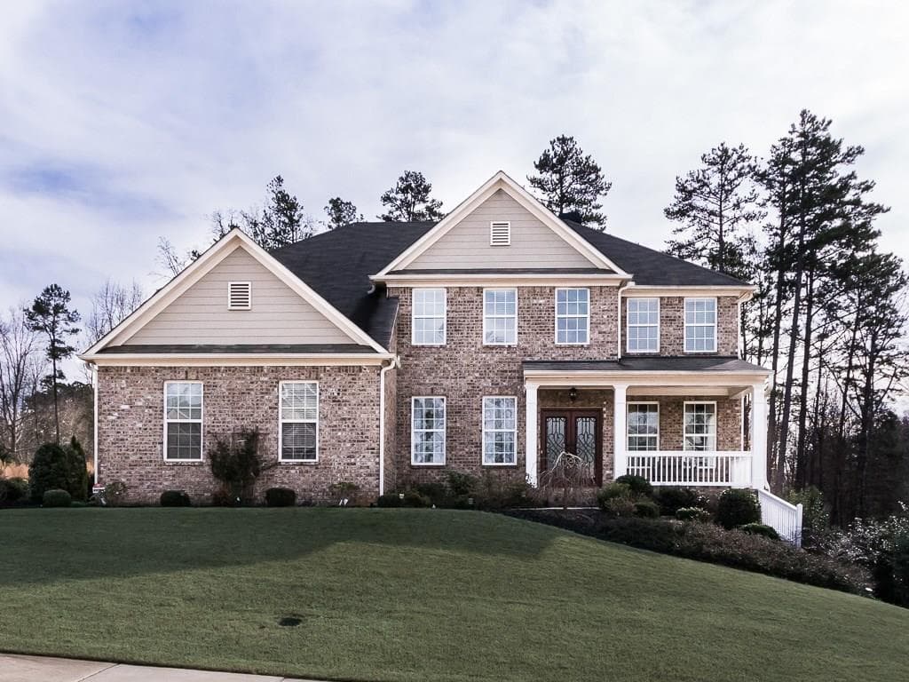 7 bedroom, 4,831 sq ft single family residence sold at 2725 Brentwood Estates Court, Cumming, GA 30041