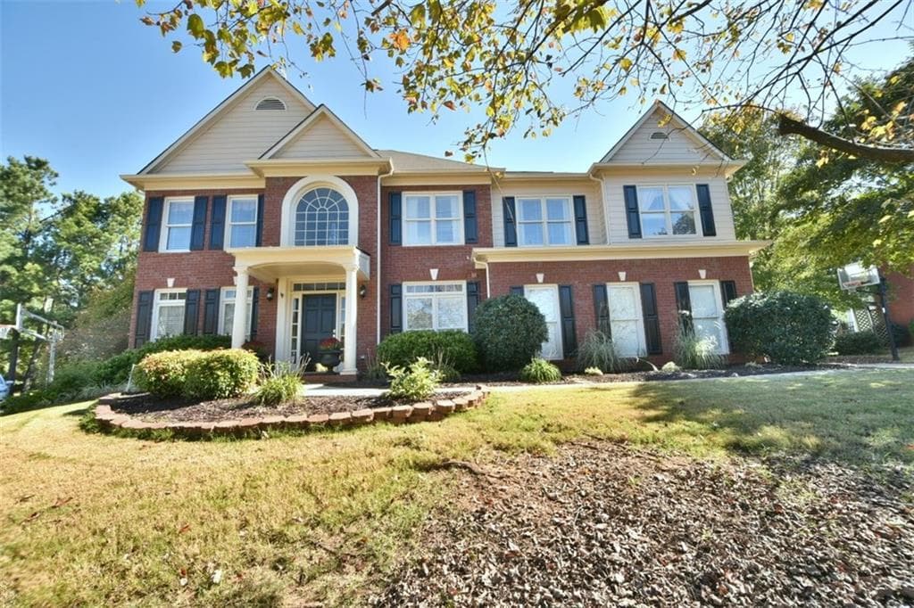 4 bedroom, 3,200 sq ft single family residence sold at 5900 Millwick Drive, Alpharetta, GA 30005