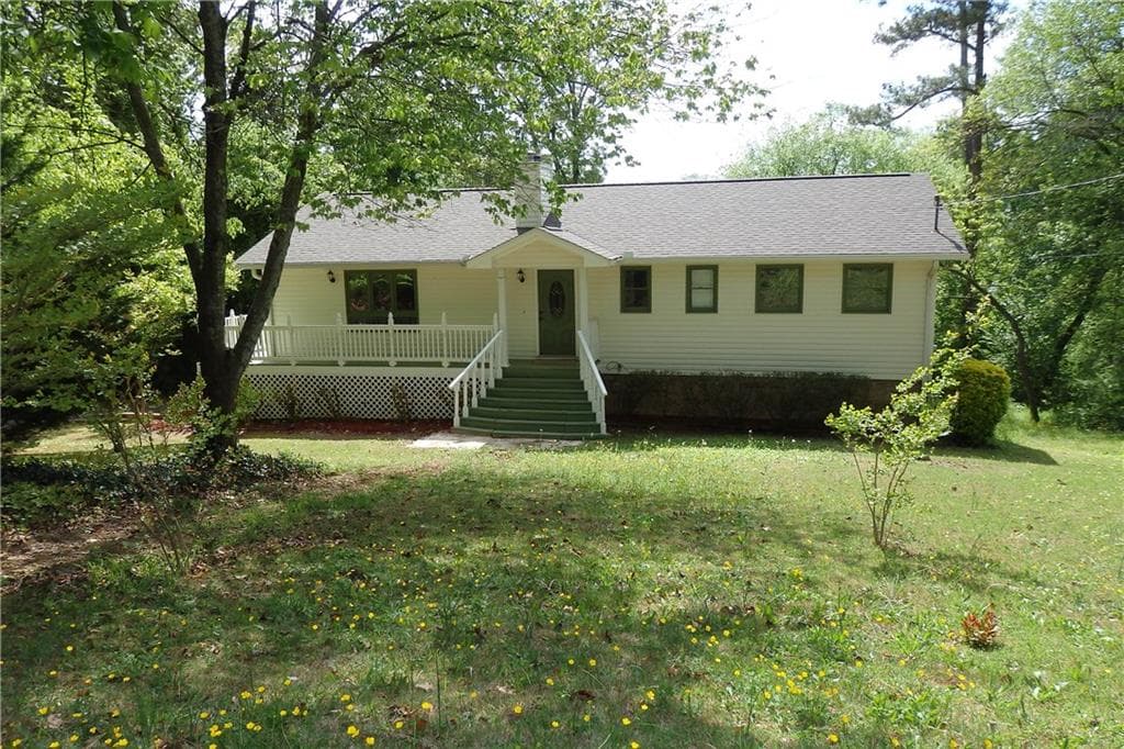 4 bedroom, 2,184 sq ft single family residence sold at 110 Crestmont Drive, Calhoun, GA 30701