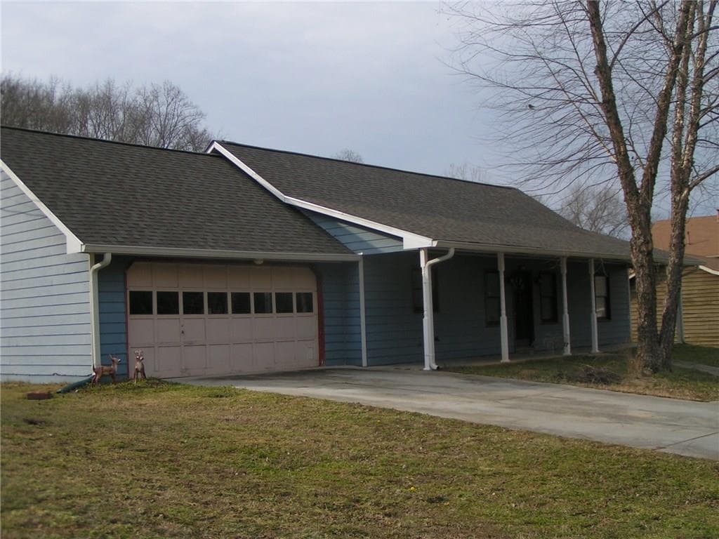 3 bedroom single family residence sold at 1784 Little Fawn Trail, Conyers, GA 30012