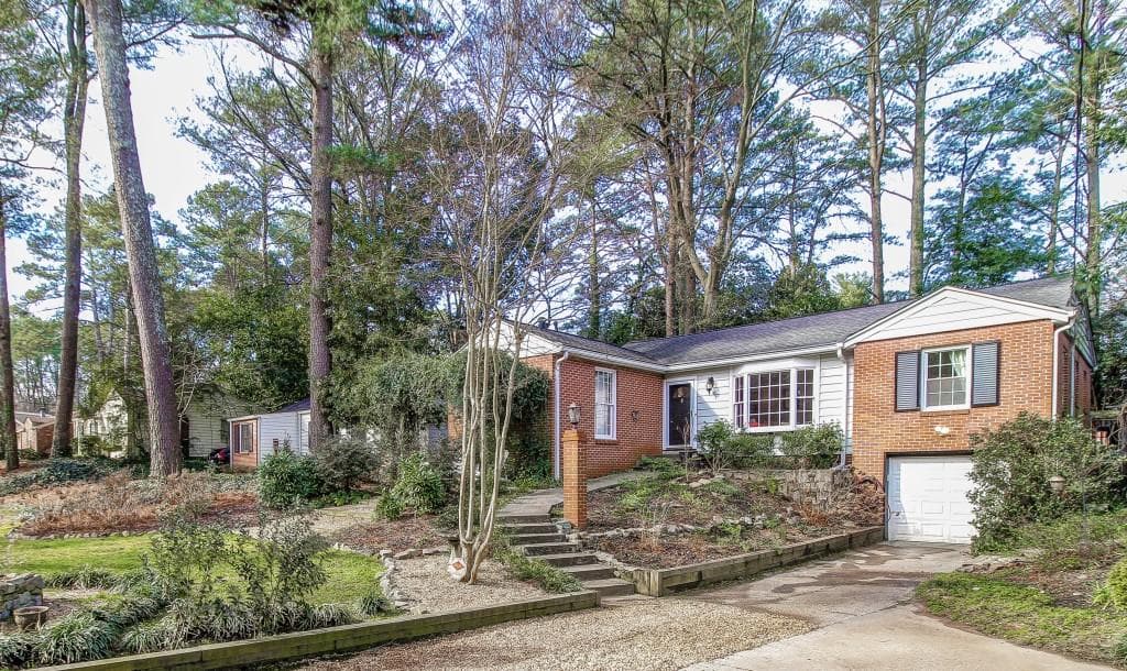 3 bedroom, 1,419 sq ft single family residence sold at 2338 Strathmore Drive, Atlanta, GA 30324