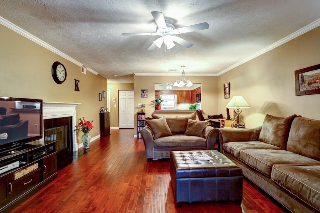 1 bedroom, 990 sq ft condominium sold at 121 Brittany Court, Duluth, GA 30096