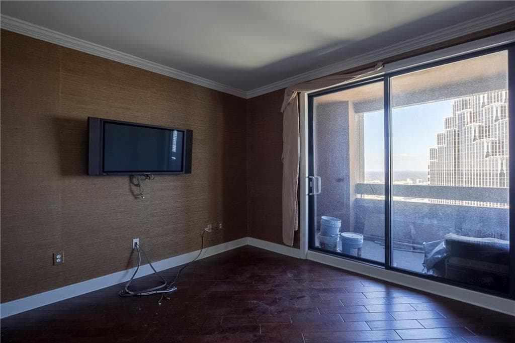 2 bedroom, 1,643 sq ft condominium sold at 75 14th Street 4250, Atlanta, GA 30309