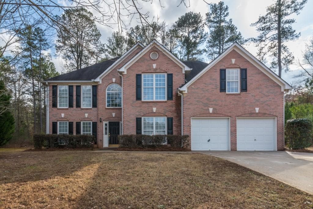 6682 Point Of Woods Drive, Stone Mountain, GA 30087 — most recent listing photo