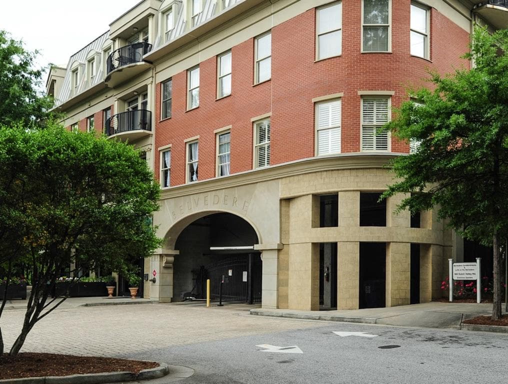 2 bedroom, 1,763 sq ft condominium sold at 560 Dutch Valley Road 202, Atlanta, GA 30324