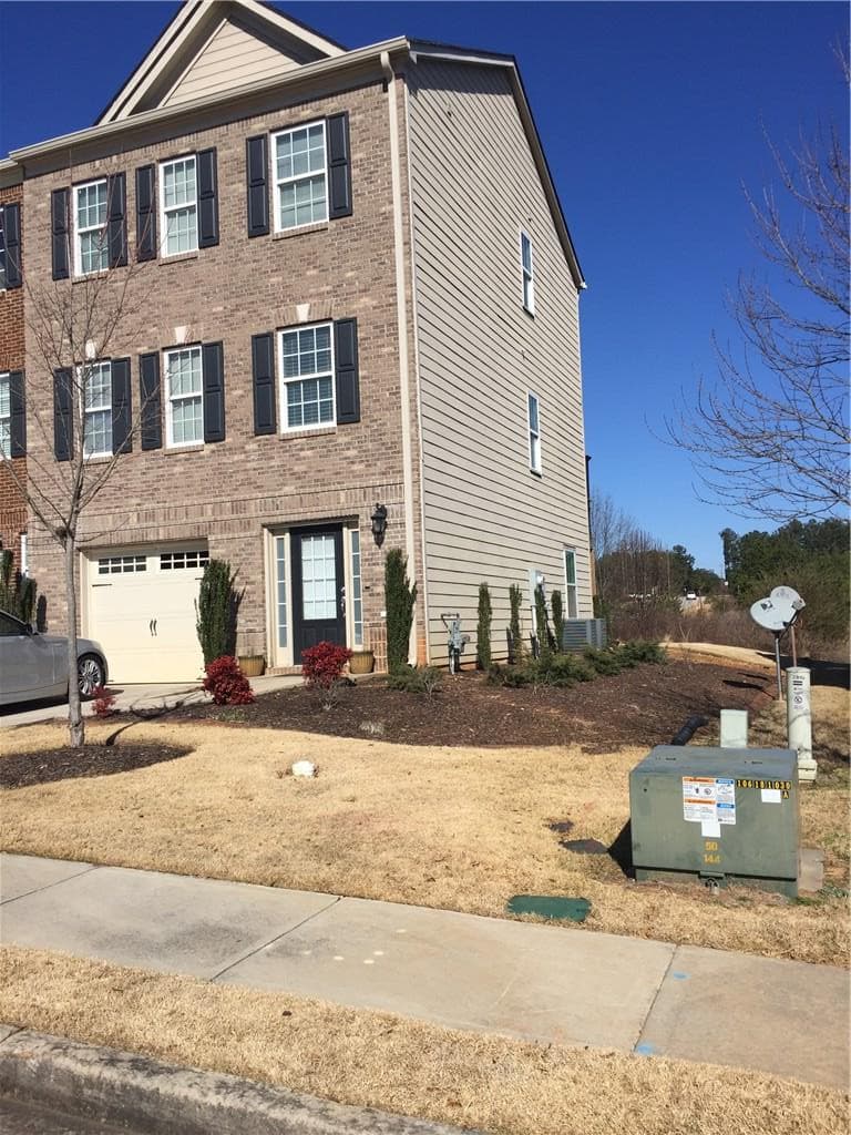 3 bedroom, 1,947 sq ft townhouse sold at 2940 Frederica Court, Douglasville, GA 30135
