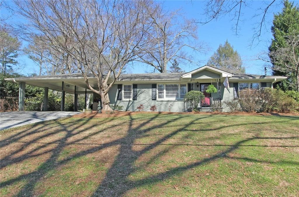 3 bedroom, 1,555 sq ft single family residence sold at 1259 Hayes Drive, Smyrna, GA 30080