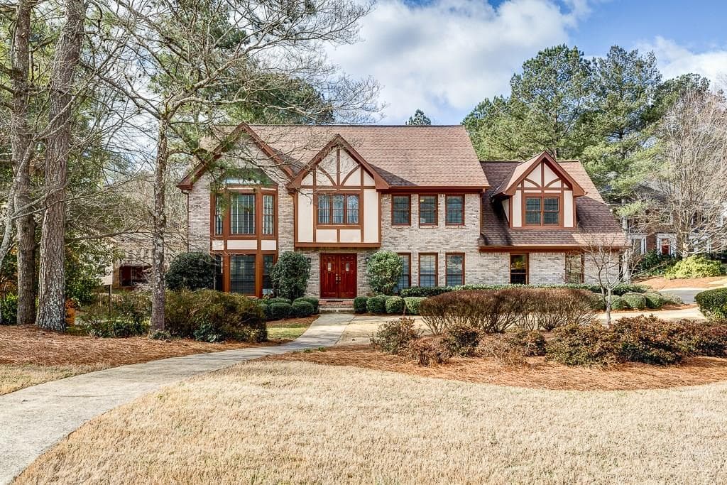 7410 Crompton Court, Sandy Springs, GA 30350 — most recent listing photo