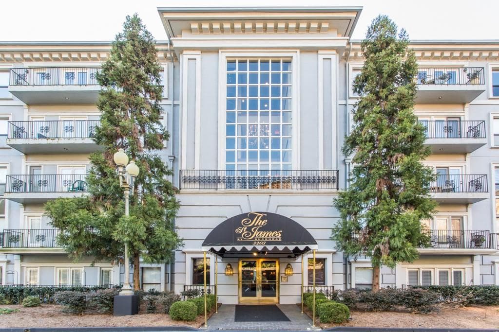 2 bedroom, 1,249 sq ft condominium sold at 3203 Lenox Road 31, Atlanta, GA 30324