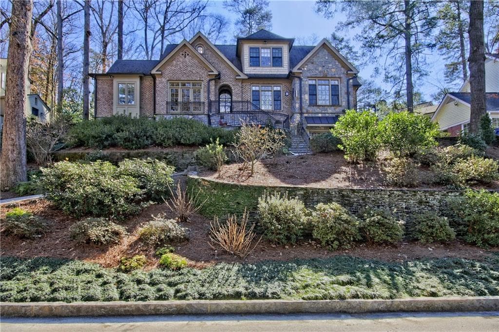 4 bedroom, 4,642 sq ft single family residence sold at 345 Brentwood Terrace, Atlanta, GA 30305