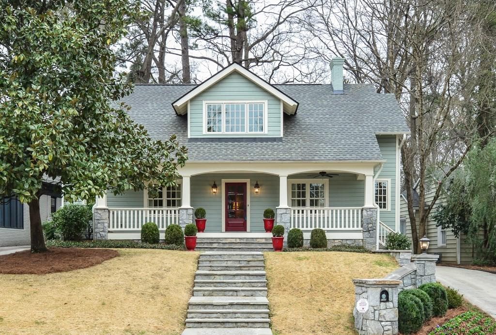 4 bedroom, 2,269 sq ft single family residence sold at 2349 Hurst Drive, Atlanta, GA 30305