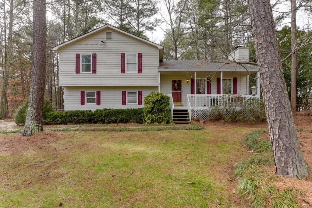 4 bedroom, 2,352 sq ft single family residence sold at 1940 Morgan Trace, Canton, GA 30115