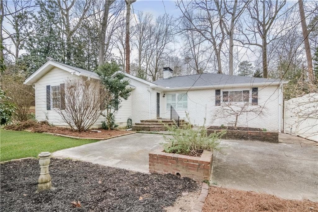 3 bedroom, 1,498 sq ft single family residence sold at 1241 Sheridan Road, Atlanta, GA 30324