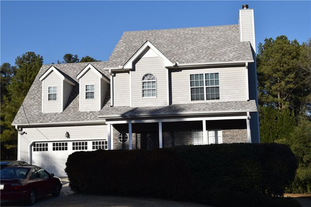 3 bedroom, 1,935 sq ft single family residence sold at 2828 Bay Ridge Court, Lawrenceville, GA 30045