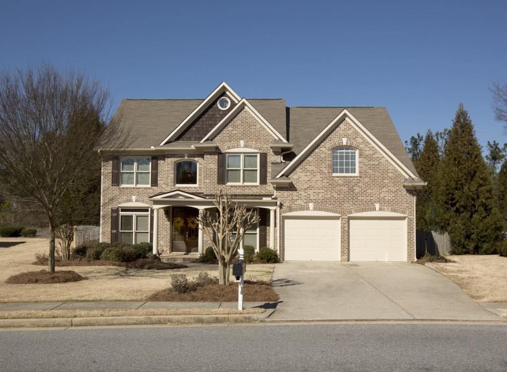 5 bedroom, 3,295 sq ft single family residence sold at 907 Laurelwood Court, Canton, GA 30115