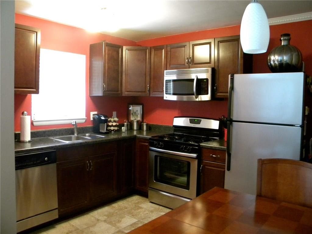 1 bedroom, 544 sq ft condominium sold at 816 Piedmont Avenue 6, Atlanta, GA 30308